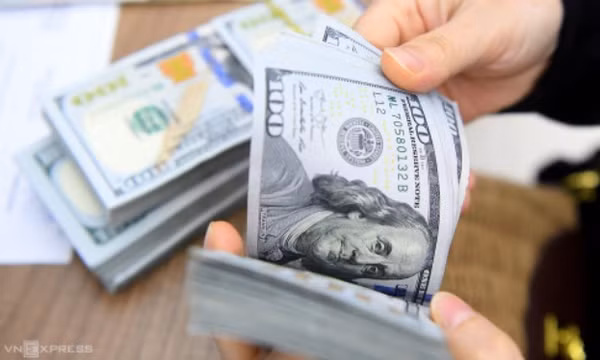 USD ngân hàng lần đầu vượt mốc 23.700 đồng