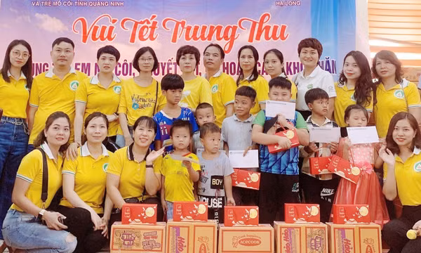 Vui Tết Trung thu cùng học sinh có hoàn cảnh khó khăn tại xã Đồng Sơn