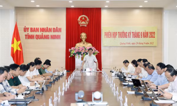 UBND tỉnh họp thường kỳ tháng 9