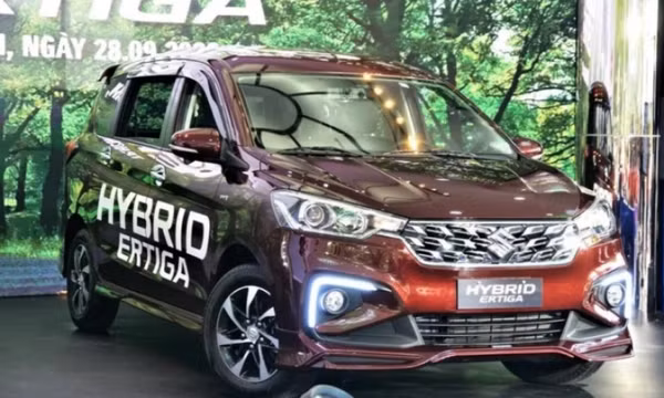 Suzuki Ertiga Hybrid ra mắt khách Việt: 'Mổ xẻ' loạt ưu, nhược điểm so với Mitsubishi Xpander