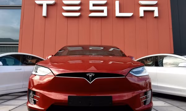 Xe điện Tesla của tỷ phú Elon Musk có gì mà được dự đoán sẽ 'thông minh' hơn cả con người?