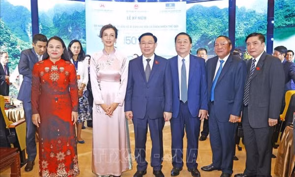 Tổng Giám đốc UNESCO: Bảo tồn di sản để thế giới không bị sụp đổ thêm