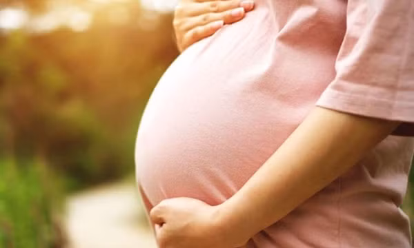 Mẹ bầu nhiễm adenovirus, thai nhi bị ảnh hưởng thế nào?