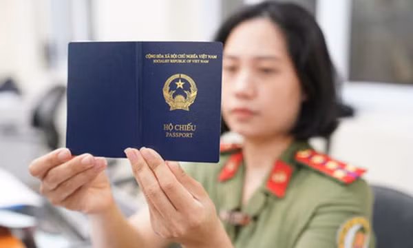 Từ 15/9, bổ sung thông tin “Nơi sinh” vào hộ chiếu mẫu mới