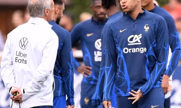 LĐBĐ Pháp có thể bị kiện vì Mbappe