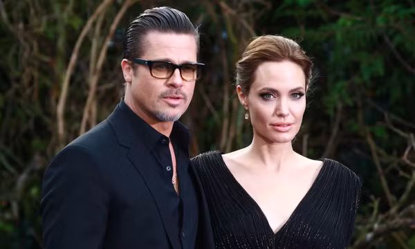 Angelina Jolie kiện Brad Pitt 250 triệu USD