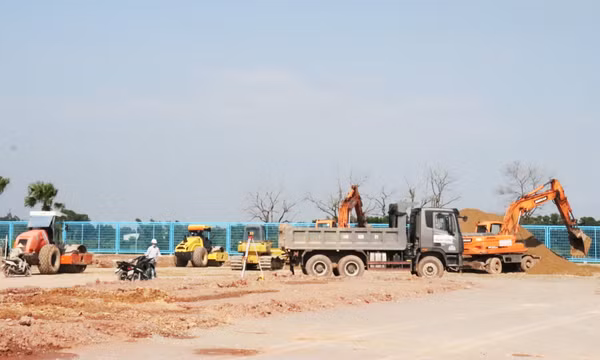 Hoàn thiện hạ tầng tại cửa khẩu cầu Bắc Luân II