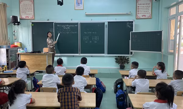 Quản lý chặt chẽ thu, chi đầu năm học