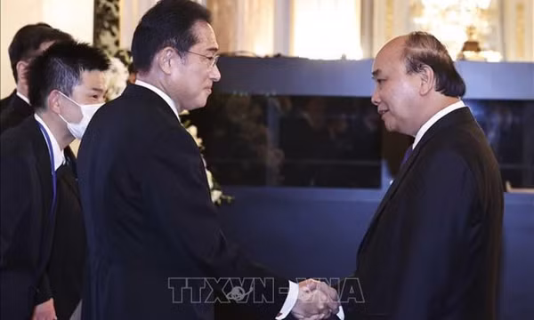 Chủ tịch nước Nguyễn Xuân Phúc dự cuộc gặp mặt cảm ơn các Trưởng đoàn tham dự Lễ Quốc tang cố Thủ tướng Abe Shinzo