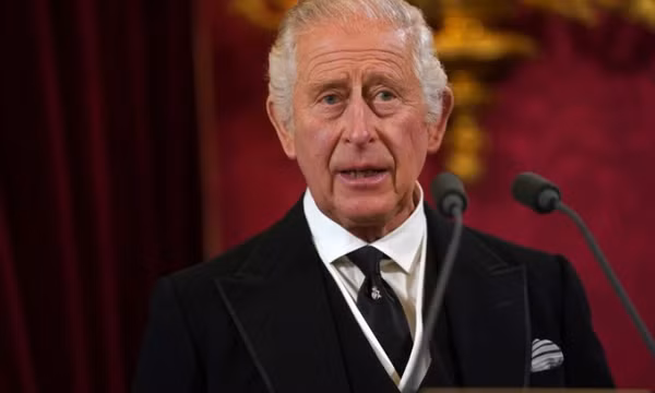 Vua Charles III kế vị ngai vàng