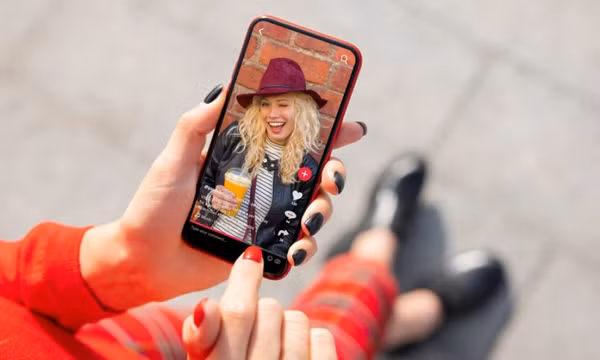 Nhiều người mù quáng tin TikTok