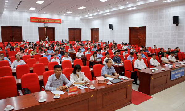 Hội nghị báo cáo viên cấp tỉnh tháng 9