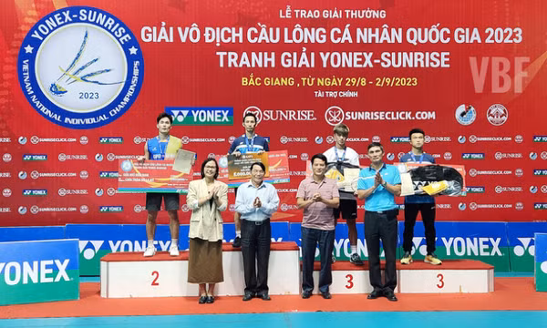 Nguyễn Tiến Minh vô địch quốc gia ở tuổi 40