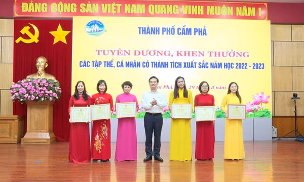 Nữ hiệu phó tâm huyết, sáng tạo