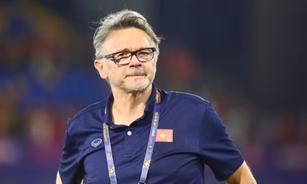 Thống kê đáng lo khiến HLV Troussier gặp khó ở tuyển Việt Nam 