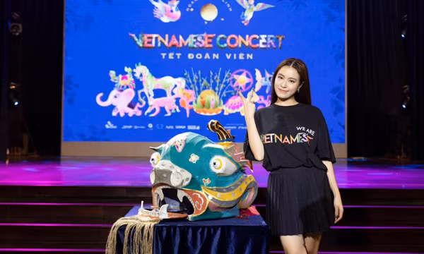 Hoàng Thùy Linh nên xin lỗi