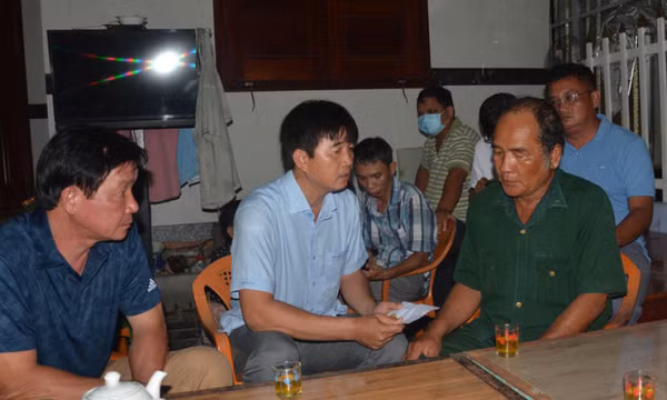 Đề nghị công nhận liệt sĩ cho người bị điện giật khi lao vào đám cháy cứu người