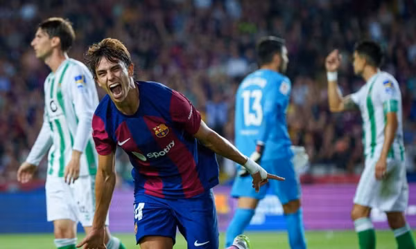 Felix, Cancelo ghi bàn đầu cho Barca