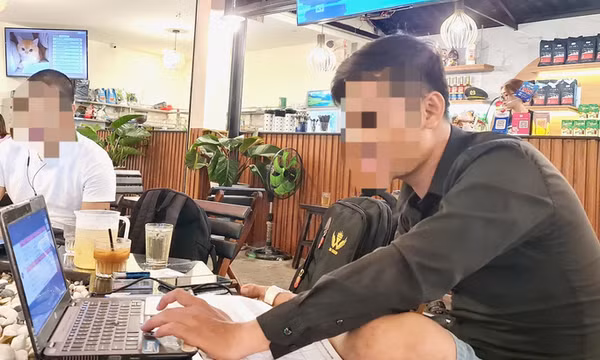 Người trẻ quay cuồng làm nhiều việc cùng lúc
