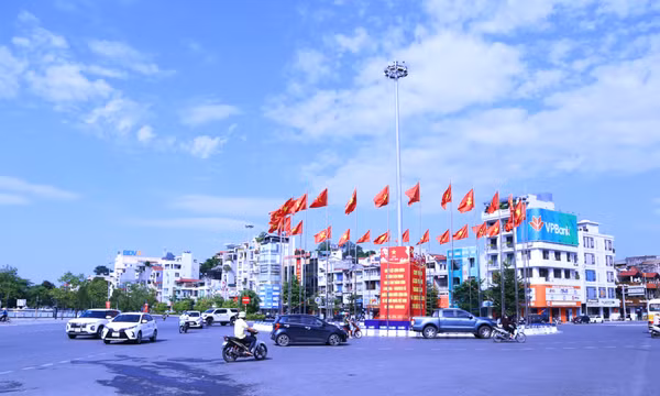 Rực rỡ cờ hoa chào mừng Quốc khánh