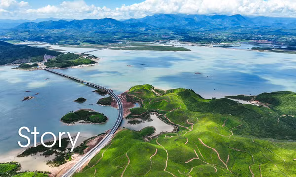 Những tuyến đường giao thông tuyệt đẹp ở Quảng Ninh