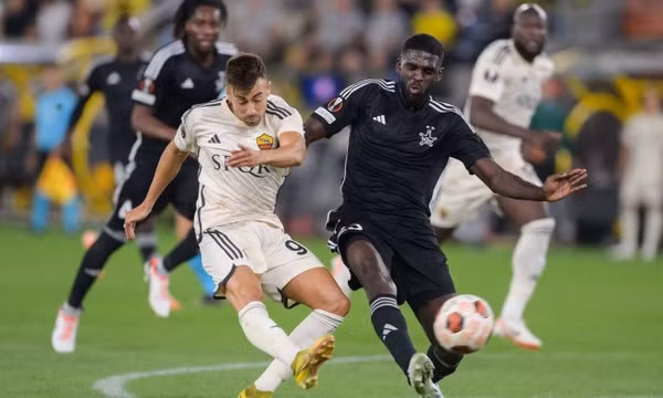 Lukaku giúp Roma thắng ngày ra quân Europa League