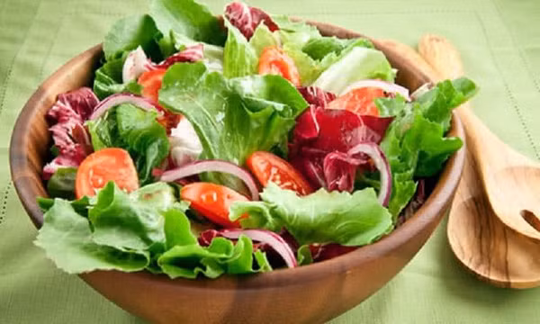 Cách ăn salad có lợi nhất cho sức khỏe đường ruột