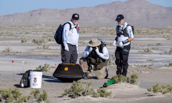 Mẫu vật 4,6 tỉ năm tuổi NASA mang về Trái đất quan trọng ra sao?