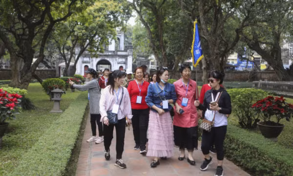 Làm gì để khách Trung đến nhiều, tiêu nhiều ở Việt Nam?