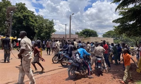 Mali: Phiến quân tấn công và chiếm giữ hai doanh trại quân đội