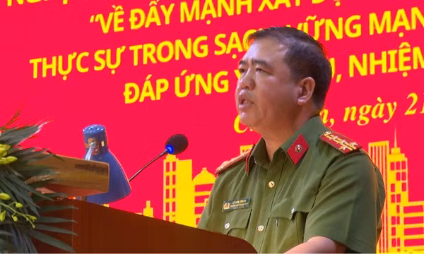 Kỷ luật nguyên Trưởng Công an thành phố Chí Linh
