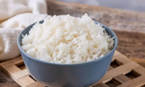 Ăn cơm vào buổi sáng có tốt cho sức khỏe?