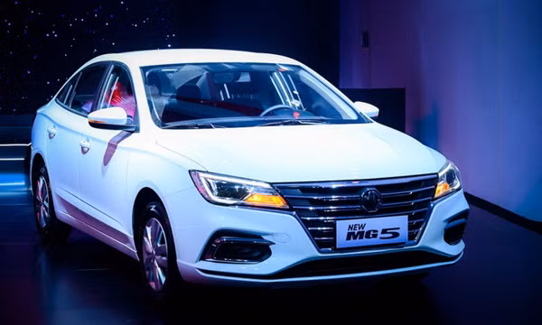 Sedan hạng C mới về Việt Nam giá từ 399 triệu đồng, rẻ hơn cả Hyundai i10
