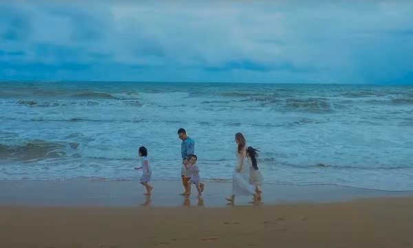 Ca sĩ Tuấn Hưng ra mắt MV mới Gấp đôi yêu thương