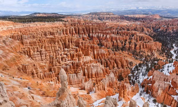 Khám phá vẻ đẹp ngỡ không có trên trần gian của công viên quốc gia Bryce Canyon (Mỹ)