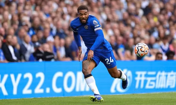Trụ cột Chelsea đứng trước án phạt treo giò