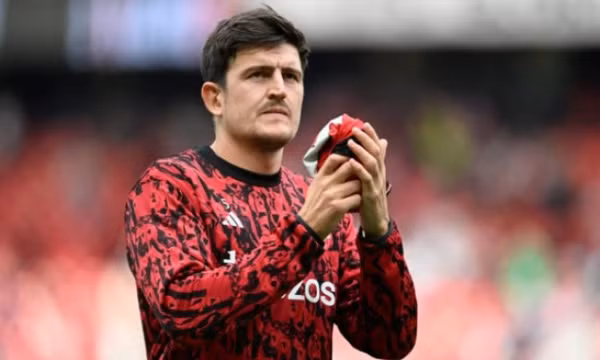 Ten Hag hé lộ tình hình của Harry Maguire