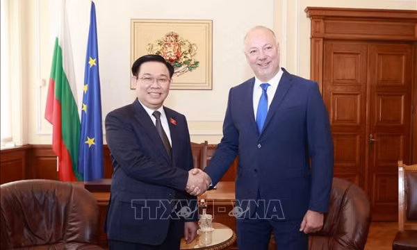 Chủ tịch Quốc hội Bulgaria đón, hội đàm với Chủ tịch Quốc hội Vương Đình Huệ