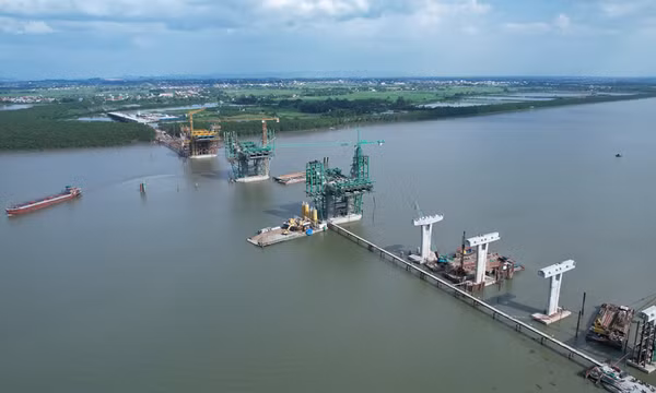 Đẩy nhanh tiến độ thi công cầu Bến Rừng