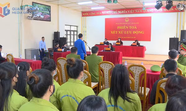 Xét xử lưu động bị cáo sử dụng trái phép chất ma túy