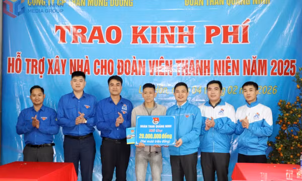 Trao hỗ trợ nhà ở cho công nhân có hoàn cảnh khó khăn tại xã Lục Hồn