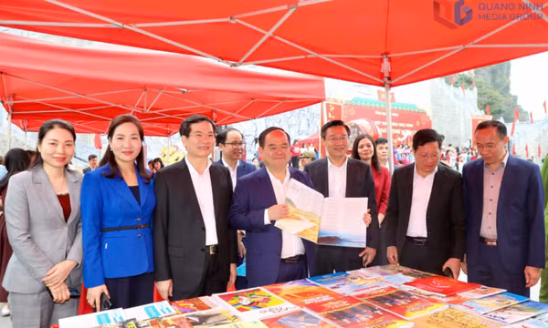 Hội Khai bút đầu Xuân Bính Ngọ 2026