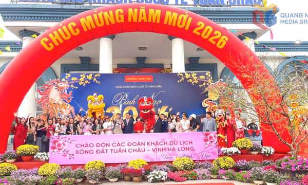 Kích cầu hiệu quả, du lịch Quảng Ninh bứt phá ngay đầu xuân mới