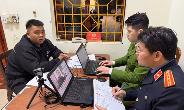 Thanh niên 20 tuổi cầm đầu đường dây mua bán người qua Campuchia