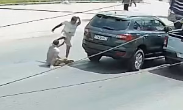 Bắt lái xe bán tải đánh gục người sau va chạm ở Tây Ninh, nạn nhân đã tử vong