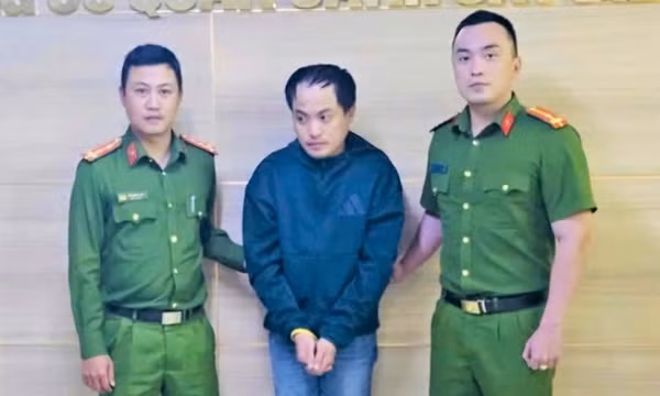 Khởi tố, bắt tạm giam cựu nhân viên tài chính chiếm đoạt 800 triệu đồng