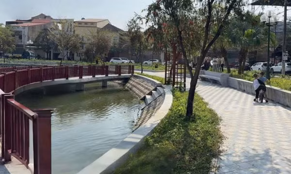 Bé gái 8 tuổi tử vong dưới hồ Bảy Mẫu