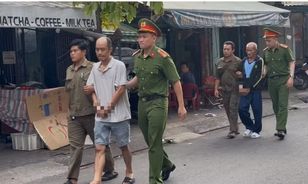 Đánh nhau sau va chạm giao thông ở TP.HCM, gần tháng sau 2 người bị còng tay