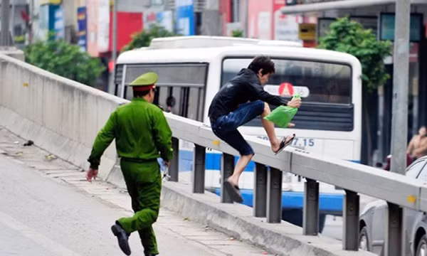 Công an xã có được xử phạt người đi bộ vi phạm nồng độ cồn trong dịp Tết không?