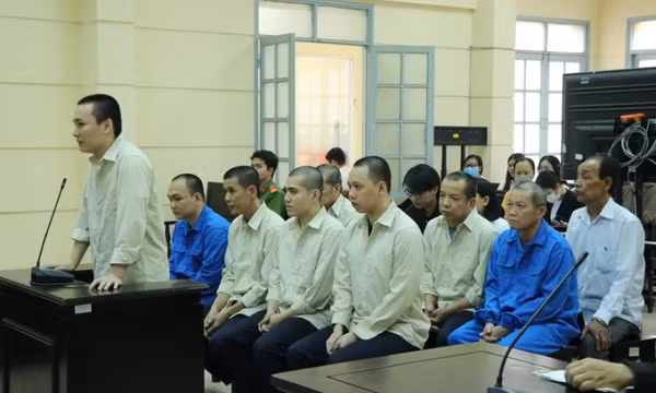 Người khởi xướng 'khiêng quan tài diễu phố' để quảng cáo quần áo nhận án 2 năm 9 tháng tù